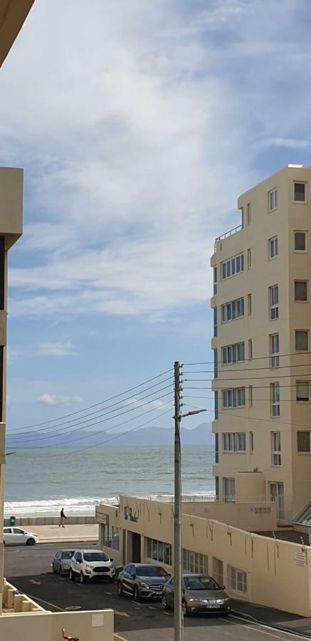 Silver Lining Beach Apartment Cape Town