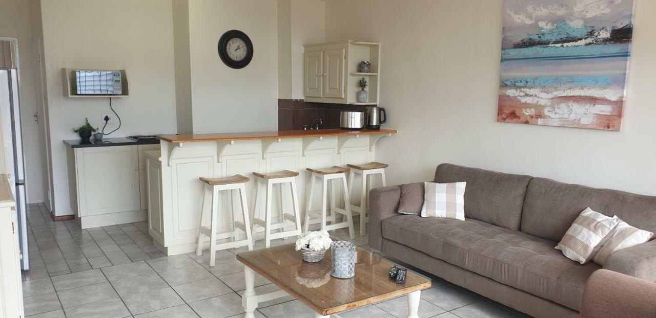 Apartment Silver Lining Beach *